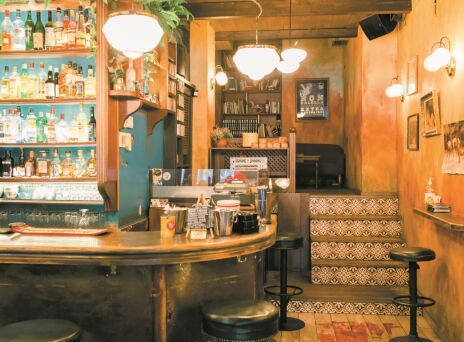 Blue Peach: Το αγαπημένο στέκι του Χολαργού 