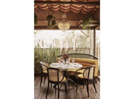 The Amorous Project: Ένα μαγικό, πεντανόστιμο ταξίδι στον χρόνο