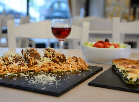 Οι νοστιμιές της Μαίρης, μαμαδίστικο φαγητό στην Κυψέλη