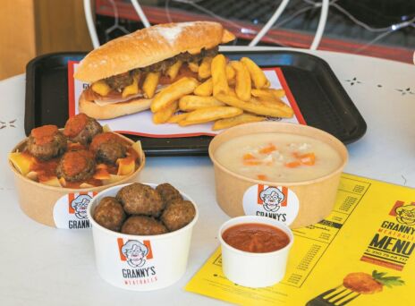 Granny’s Meatballs: ένα νόστιμο στέκι αφιερωμένο στα κεφτεδάκια!