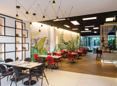 Ivis 4, τo all day bar restaurant με υπογραφή του Γιάννη Λουκάκου