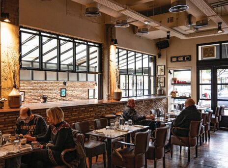 Momo: Στην Καλλιθέα για ένα από τα καλύτερα brunch της πόλης