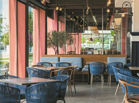 Napolitivo: Dolce Vita στη Μαρίνα Φλοίσβου