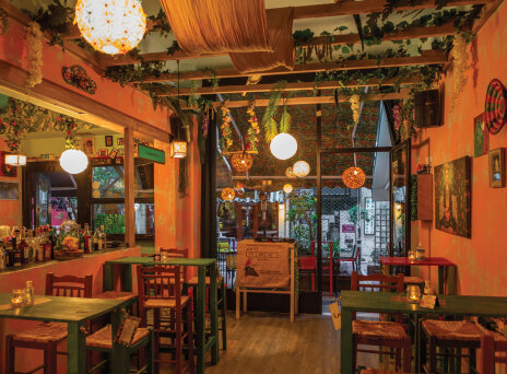 ΠΑΡΟΤ BAR, μπαρ αληθινό με χαρακτήρα