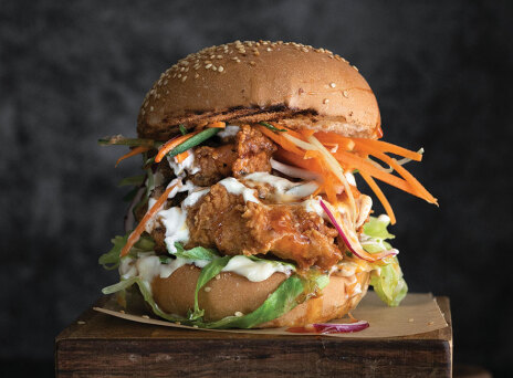 Pax Burgers, το hot burger spot στην πλατεία Αγίας Ειρήνης