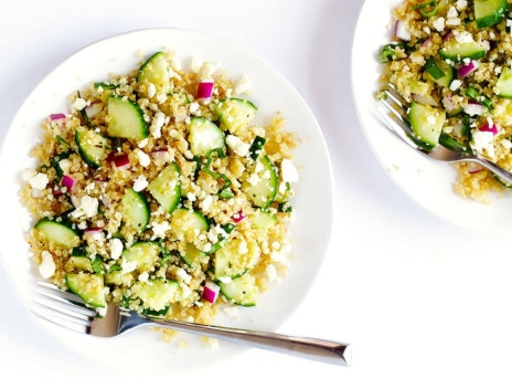 Σαλάτα με κινόα και αγγούρι