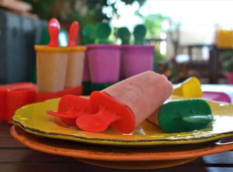 Ξυλάκι παγωτό με γεύση καρύδα – ροδάκινο