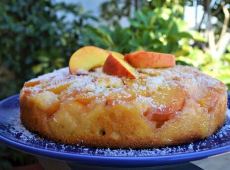 Κέικ με ροδάκινα και ινδοκάρυδο