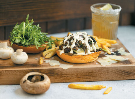 TGI Fridays™: το αγαπημένο στέκι έχει νέες, νόστιμες εκπλήξεις...