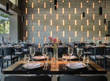 Βασίλαινας: Η ελληνική γεύση μέσα από μια διαδρομή 100 χρόνων