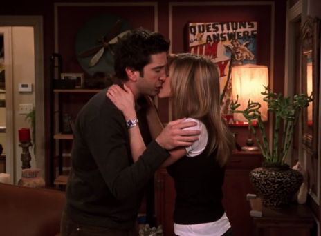 Μία από τις πιο χαρακτηριστικές στιγμές στα «Φιλαράκια» δεν ήταν προγραμματισμένη να συμβεί