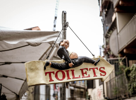 Πινακίδα toilets