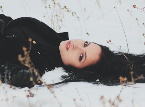 Μια γυναίκα. 