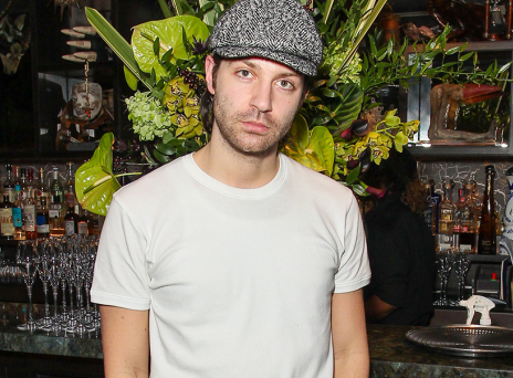 O Angelo Mitakos, ο έλληνας Fashion Editor του Bρετανικού GQ. 