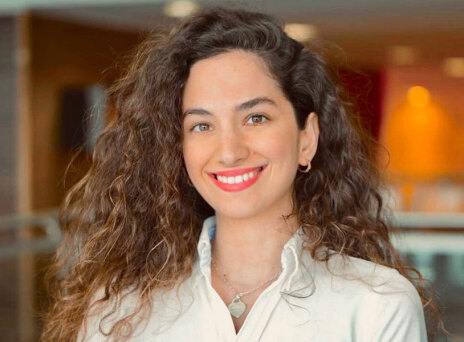 Στέλλα Καραβαζάκη (Σύμβουλος επικοινωνίας στην Ευρωπαϊκή Επιτροπή)