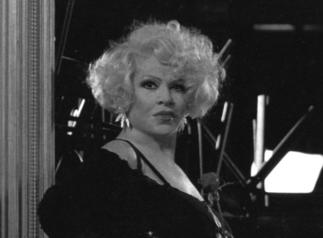 Καίτη Γκρέυ: Η συναρπαστική ιστορία της ζωής της με δικά της λόγια