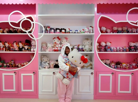 50 χρόνια Hello Kitty: Η ιστορία της δημοφιλούς μάρκας 