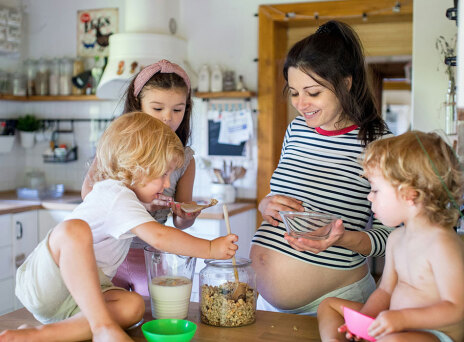 Κίνημα tradwife: Μερικές γυναίκες επιστρέφουν στην κουζίνα ως κίνηση «φεμινισμού»