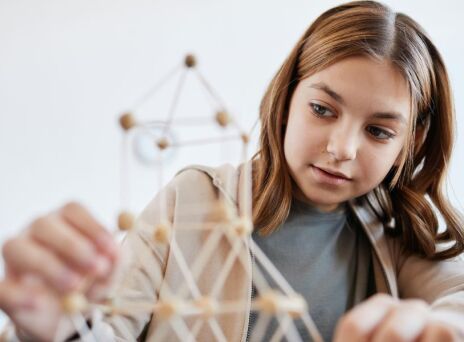 Έξι συνήθειες που μοιράζονται οι εξαιρετικά δημιουργικοί άνθρωποι - Από την ονειροπόληση και τον διαλογισμό στη δια βίου μάθηση. 