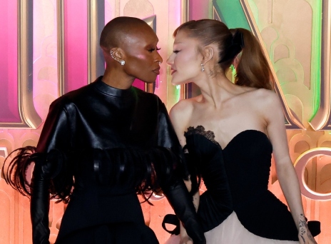 Αριάνα Γκράντε - Σίνθια Ερίβο