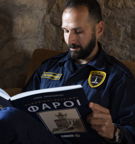 Με φαροφύλακα τον Νίκο Τσάκωνα