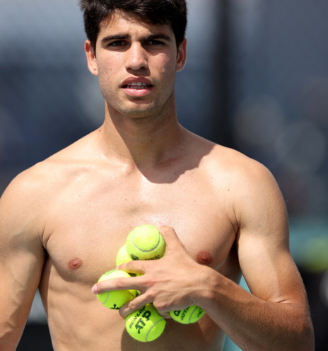 Όταν ο Καρλος Αλκαραθ συνάντησε το πεπρωμένο του.