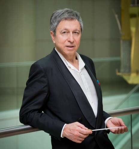 Ο καλλιτεχνικός διευθυντής της ΚΟΑ, Λουκάς Καρυτινός