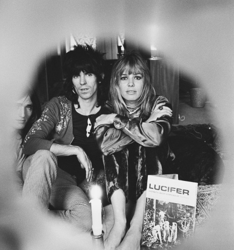 Anita Pallenberg: Η γυναίκα που ερωτεύτηκαν (σχεδόν) όλοι οι Rolling Stones