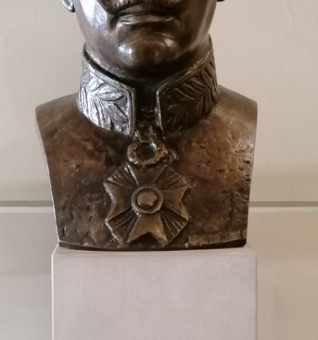 Προτομή του Αλεξάνδρου Βούρου