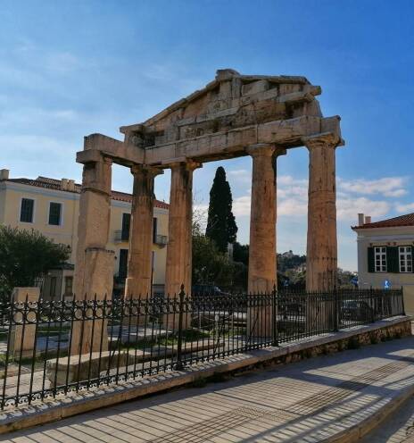 πύλη της Αρχέτιδος Αθηνάς (Πάνω και Κάτω Παζάρι)