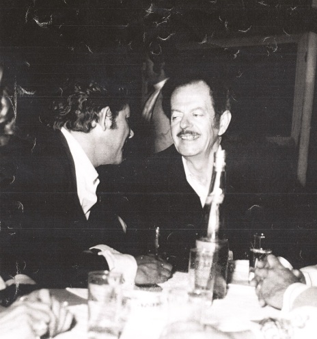 Το 1972 με τον Τσιτσάνη όταν γύριζε την ταινία «Το Μπουζούκι»