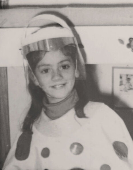 Η Μανίνα Ζουμπουλάκη ντυμένη αστροναύτης