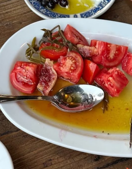 Σαλάτα με ντομάτα και σύκα