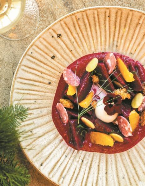 37 νόστιμα στέκια για να ανακαλύψεις αυτές τις γιορτές