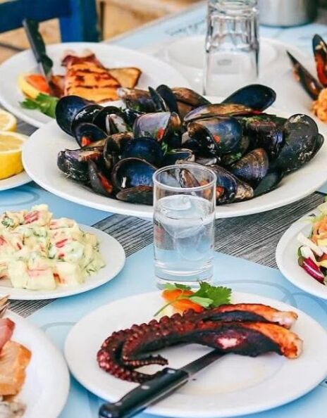 13 στέκια για ψαράκια και θαλασσινά