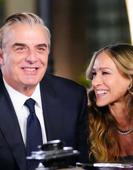 Ο Κρις Νορθ ως Mr. Big και η Σάρα Τζέσικα Πάρκερ ως Κάρι Μπράντσο στο Sex and the city - And Just Like That