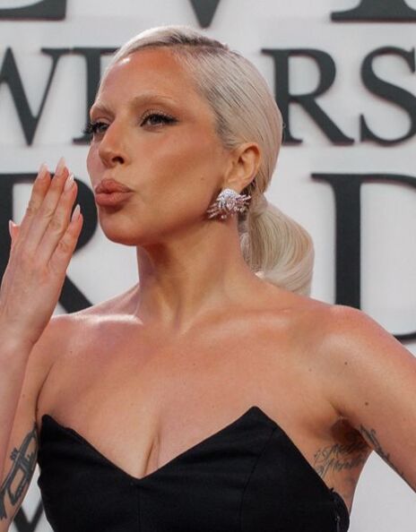 H Lady Gaga έγινε για πρώτη φορά μητέρα -  Οι πρώτες φωτογραφίες