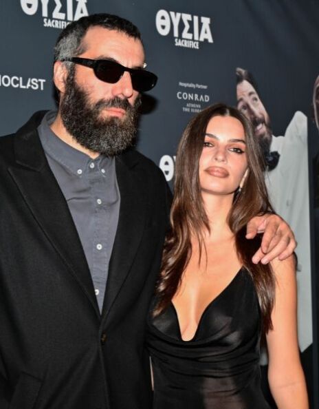 Ο Ρομέν Γαβράς παρουσίασε στην Αθήνα το «Sacrifice», μαζί με την Έμιλι Ραταϊκόφσκι και τον Βενσάν Κασέλ, μετά τα γυρίσματα στην Ελλάδα.