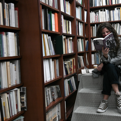 Quiz: Διαβάζεις σύγχρονη ελληνική λογοτεχνία; 