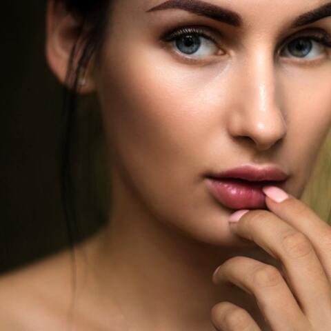 Τα νέα trends στο μακιγιάζ των ματιών και των χειλιών για τον φετινό χειμώνα