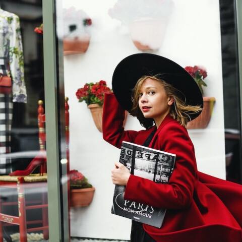 Πώς να φτιάξεις την εποχική γκαρνταρόμπα των ονείρων σου που να την αντέχει και η τσέπη σου