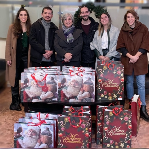 Η Beverage World ενισχύει τη χριστουγεννιάτικη ατμόσφαιρα στον ξενώνα «Εστία των Αθηνών»