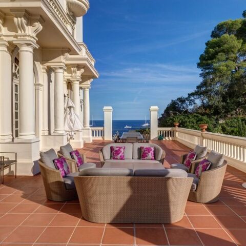 Καρλ Λάγκερλφεντ: Νοικιάζεται η θερινή κατοικία του σχεδιαστή, Villa La Vigie, στη Γαλλική Ριβιέρα