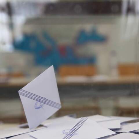 Πώς επηρέασαν το εκλογικό αποτέλεσμα μετακινήσεις ψηφοφόρων, νέοι και «λοιδορία» των δημοσκοπήσεων
