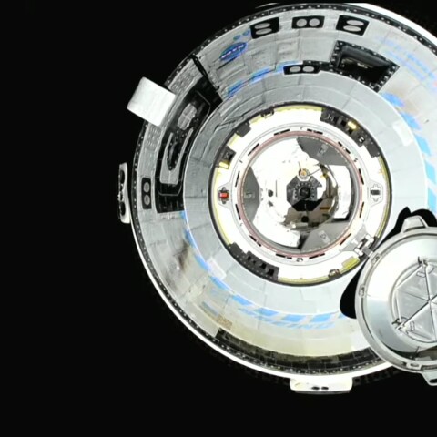 Boeing: Η Starliner συνδέθηκε με ασφάλεια με τον διαστημικό σταθμό