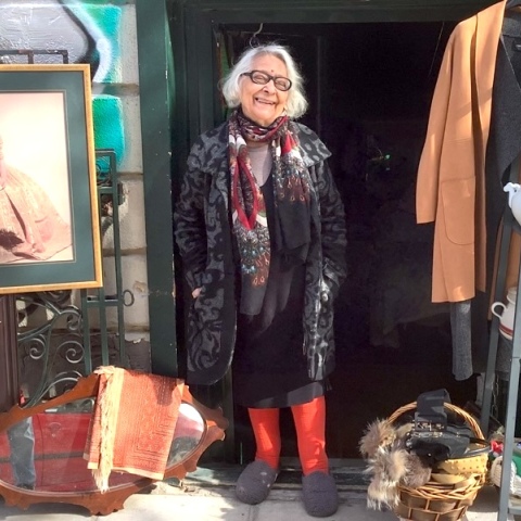 H κυρία Ιουλία στην Παύλου Μελά 