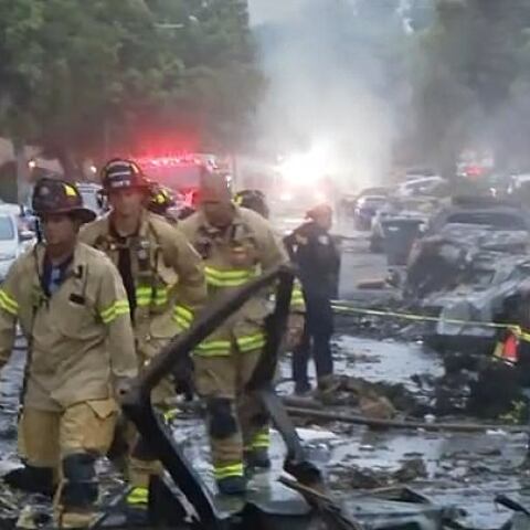 Σαν Ντιέγκο: «Πολλά θύματα» μετά την συντριβή αεροσκάφους σε κατοικημένη περιοχή