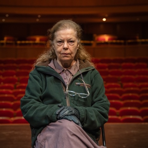 Η Ρούλα Πατεράκη ανεβάζει στο ΚΘΒΕ την παράσταση Sillilab: No difference between ho ho ho!!!