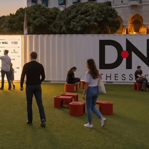 Ποιος σχεδίασε αυτό που βλέπουμε; Το design βγαίνει στους δρόμους της Θεσσαλονίκης