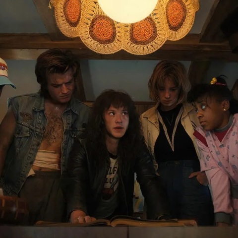 220614-strangerthings-firstlook4
